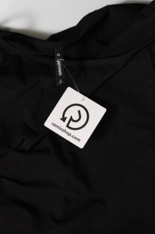 Γυναικείο αμάνικο μπλουζάκι Smash, Μέγεθος M, Χρώμα Μαύρο, Τιμή 4,76 €