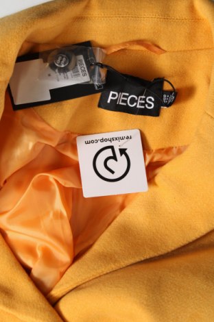 Γυναικείο παλτό Pieces, Μέγεθος M, Χρώμα Κίτρινο, Τιμή 21,91 €
