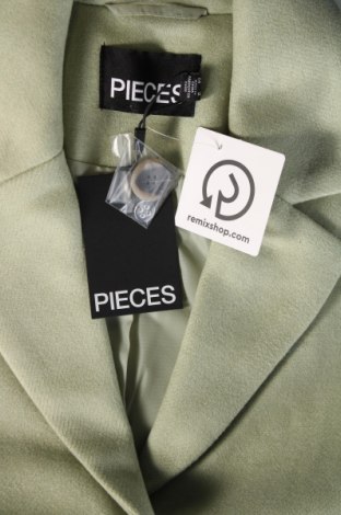Дамско палто Pieces, Размер M, Цвят Зелен, Цена 46,87 лв.