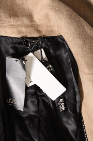 Дамско палто S.Oliver Black Label, Размер XL, Цвят Кафяв, Цена 125,70 лв.