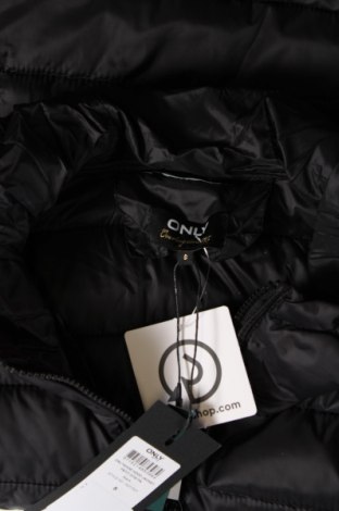 Γυναικείο μπουφάν ONLY, Μέγεθος S, Χρώμα Μαύρο, Τιμή 21,56 €