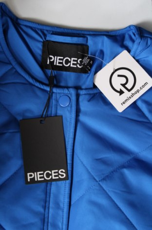Dámska bunda  Pieces, Veľkosť L, Farba Modrá, Cena  21,98 €