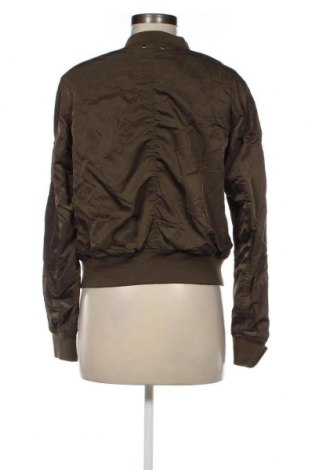 Γυναικείο μπουφάν Pull&Bear, Μέγεθος M, Χρώμα Πράσινο, Τιμή 5,05 €