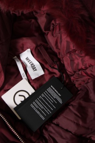 Γυναικείο μπουφάν Weekday, Μέγεθος XS, Χρώμα Κόκκινο, Τιμή 16,48 €