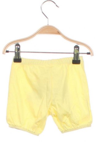 Παιδικό κοντό παντελόνι Grain De Ble, Μέγεθος 3-6m/ 62-68 εκ., Χρώμα Κίτρινο, Τιμή 3,79 €