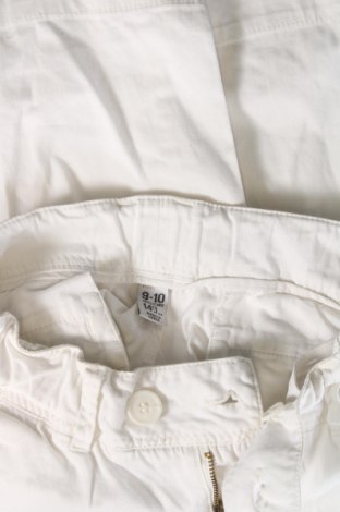 Детски панталон Zara Kids, Размер 9-10y/ 140-146 см, Цвят Бял, Цена 20,00 лв.