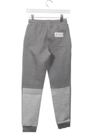 Kinder Sporthose Calvin Klein Jeans, Größe 11-12y/ 152-158 cm, Farbe Grau, Preis 42,24 €
