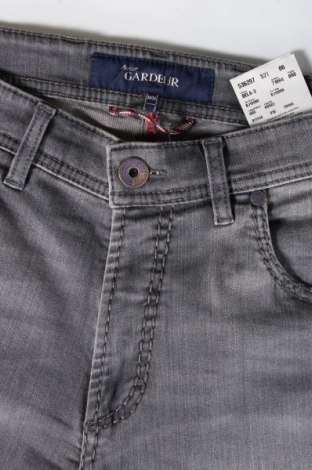 Męskie jeansy Atelier GARDEUR, Rozmiar M, Kolor Szary, Cena 172,72 zł