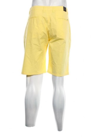 Ανδρικό κοντό παντελόνι Liu Jo, Μέγεθος XL, Χρώμα Κίτρινο, Τιμή 37,11 €