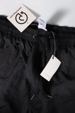 Мъжки къс панталон Malo, Размер XL, Цвят Черен, Цена 72,63 лв.