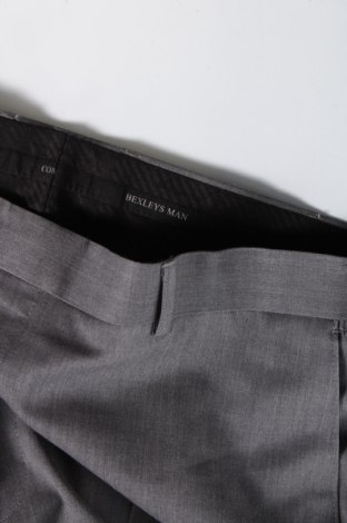 Pantaloni de bărbați Bexleys, Mărime XL, Culoare Gri, Preț 21,94 Lei