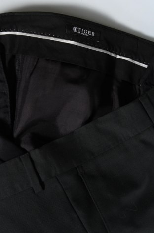 Pantaloni de bărbați Tiger Of Sweden, Mărime XL, Culoare Negru, Preț 223,68 Lei