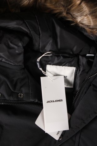 Мъжко яке Jack & Jones, Размер S, Цвят Черен, Цена 31,35 лв.