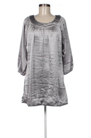 Kleid, Größe M, Farbe Silber, Preis € 3,43