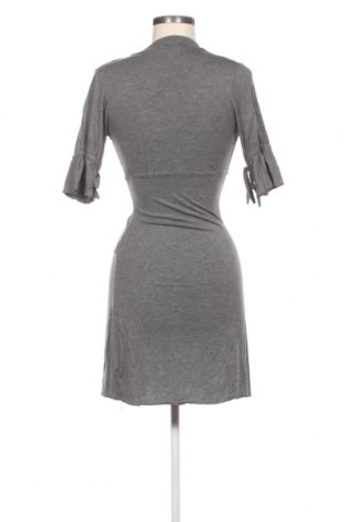 Kleid, Größe M, Farbe Grau, Preis 14,83 €