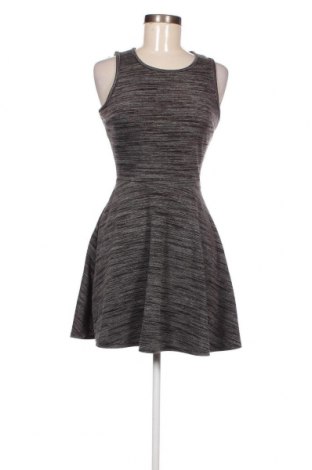 Kleid Fb Sister, Größe S, Farbe Grau, Preis 4,84 €