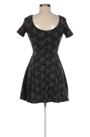 Kleid H&M Divided, Größe S, Farbe Mehrfarbig, Preis 3,63 €