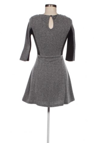 Kleid H&M Divided, Größe S, Farbe Mehrfarbig, Preis € 4,15