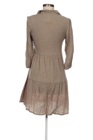Kleid Janina, Größe M, Farbe Grün, Preis 5,05 €