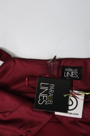Kleid Parallel Lines, Größe S, Farbe Rot, Preis 5,12 €