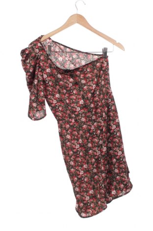 Kleid Pretty Little Thing, Größe XS, Farbe Mehrfarbig, Preis 3,63 €