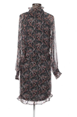 Kleid Sisters Point, Größe M, Farbe Mehrfarbig, Preis 52,58 €