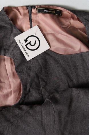 Kleid Yaly Couture, Größe M, Farbe Grau, Preis 40,36 €