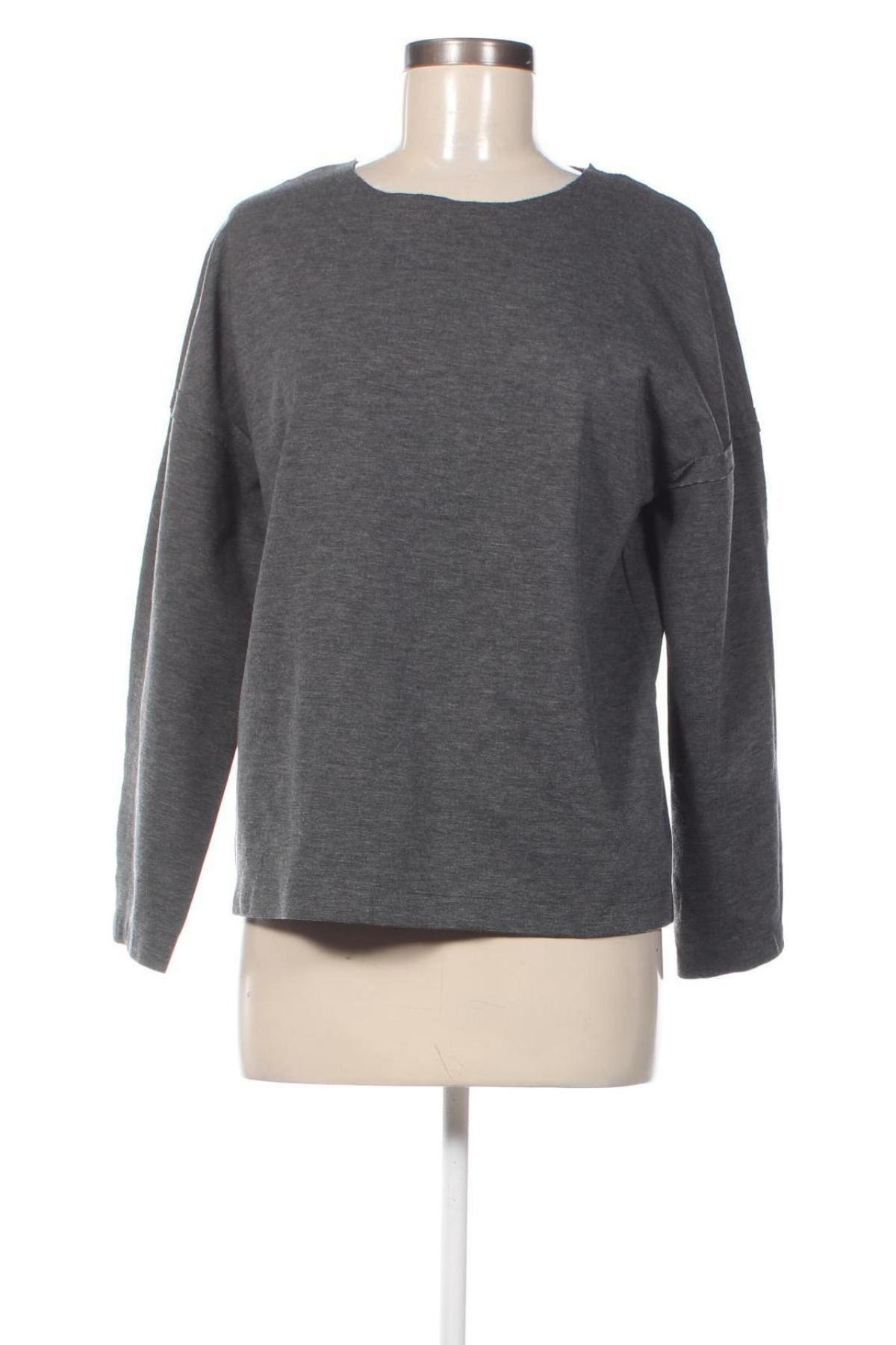 Γυναικεία μπλούζα Valette, Μέγεθος S, Χρώμα Γκρί, Τιμή 1,78 €
