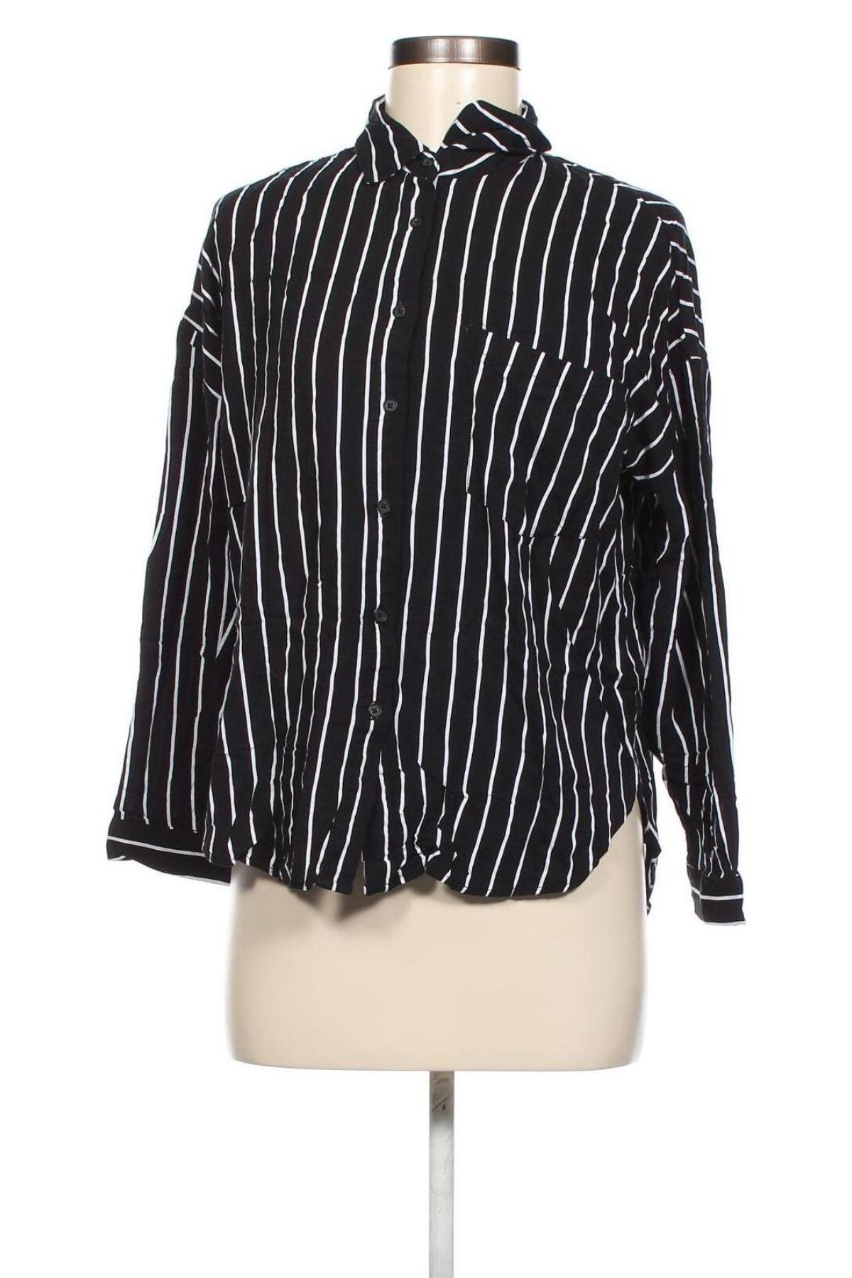 Γυναικείο πουκάμισο Forever 21, Μέγεθος S, Χρώμα Μαύρο, Τιμή 2,32 €