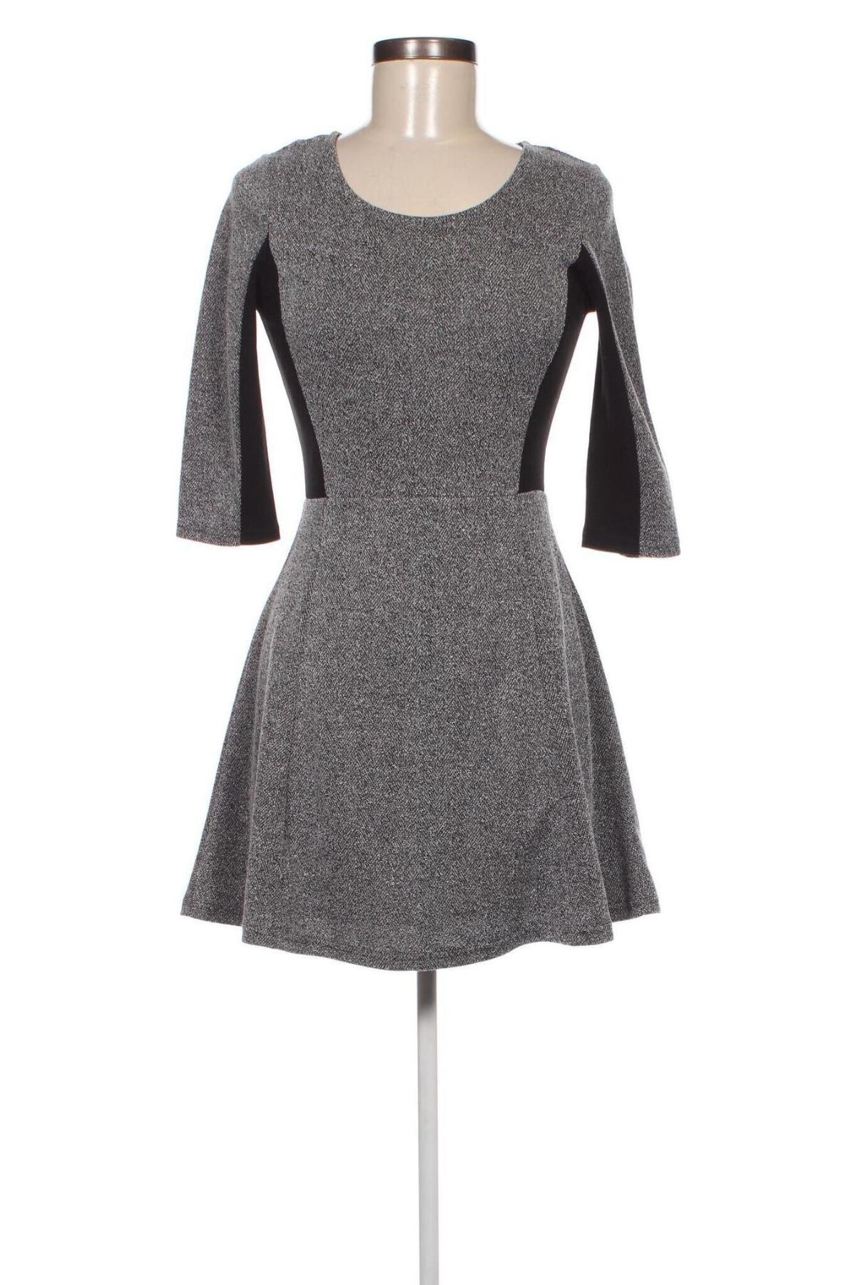 Kleid H&M Divided, Größe S, Farbe Mehrfarbig, Preis 4,15 €