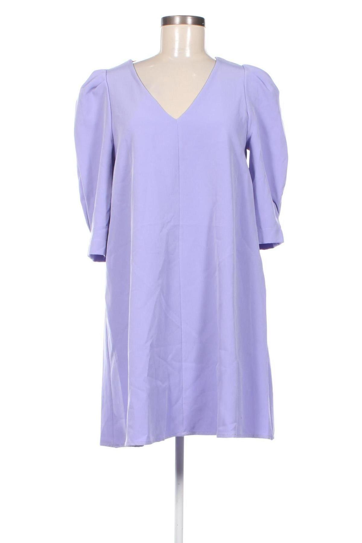 Kleid Rinascimento, Größe M, Farbe Lila, Preis € 105,15
