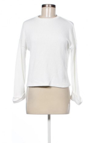 Damen Shirt Stradivarius, Größe S, Farbe Weiß, Preis € 13,49