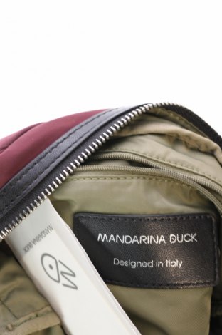 Дамска чанта Mandarina Duck, Цвят Червен, Цена 91,89 лв.