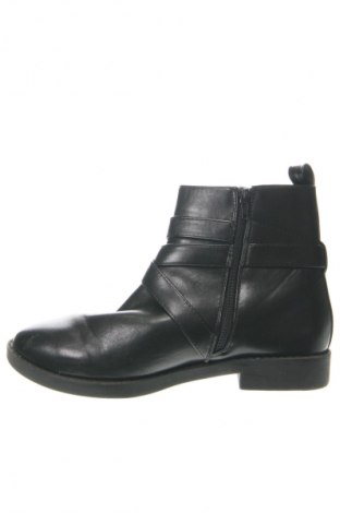 Botine de damă ASOS, Mărime 40, Culoare Negru, Preț 203,99 Lei