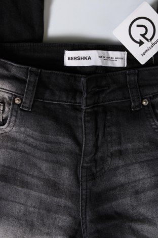 Дамски дънки Bershka, Размер S, Цвят Черен, Цена 14,99 лв.