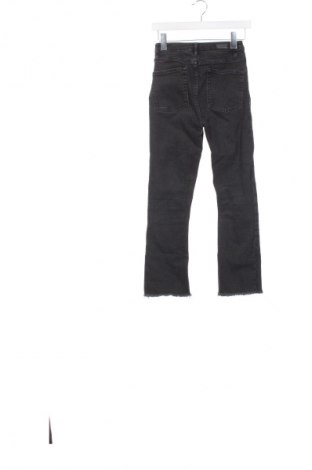 Damen Jeans Cropp, Größe S, Farbe Schwarz, Preis 12,99 €