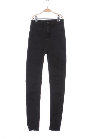 Dámske džínsy  Pull&Bear, Veľkosť XS, Farba Čierna, Cena  15,00 €