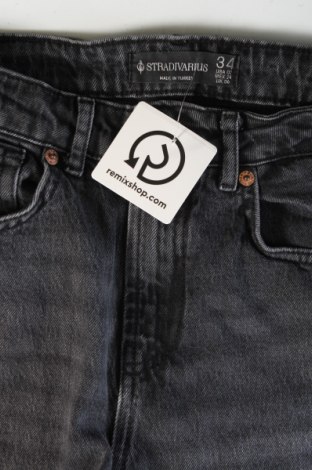 Damskie jeansy Stradivarius, Rozmiar XS, Kolor Czarny, Cena 46,99 zł