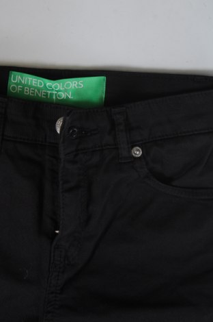 Damskie jeansy United Colors Of Benetton, Rozmiar M, Kolor Czarny, Cena 213,79 zł