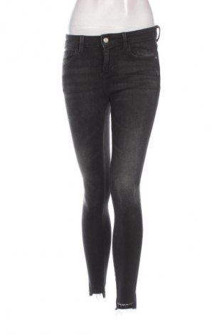 Damen Jeans Zara, Größe S, Farbe Schwarz, Preis 18,99 €