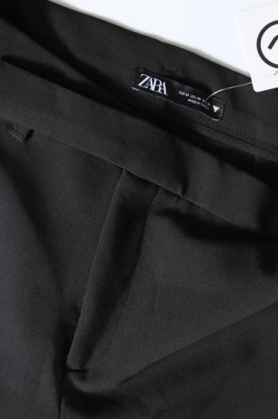 Дамски къс панталон Zara, Размер M, Цвят Черен, Цена 20,49 лв.