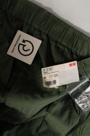 Damenhose Uniqlo, Größe M, Farbe Grün, Preis € 64,99