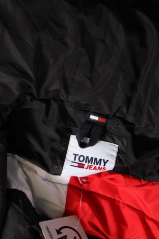 Дамско яке Tommy Jeans, Размер M, Цвят Черен, Цена 157,49 лв.