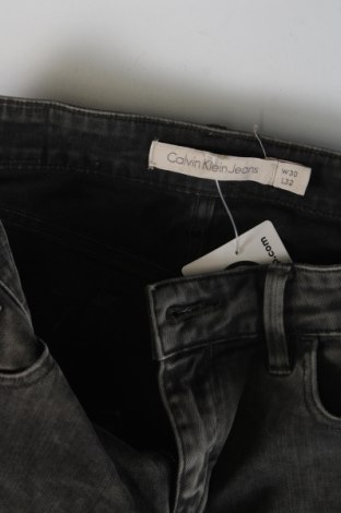 Ανδρικό τζίν Calvin Klein, Μέγεθος M, Χρώμα Πράσινο, Τιμή 25,99 €