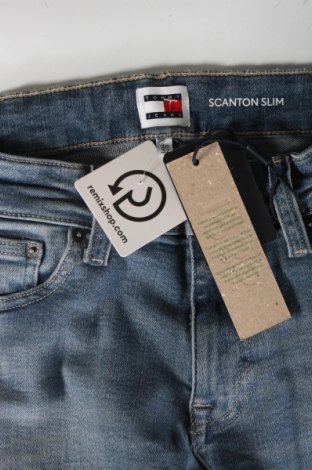 Męskie jeansy Tommy Jeans, Rozmiar S, Kolor Niebieski, Cena 381,99 zł