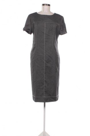 Kleid, Größe M, Farbe Grau, Preis 14,83 €