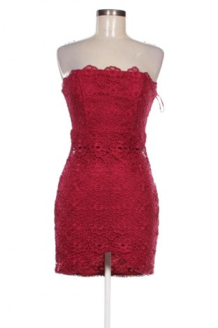 Kleid Boohoo, Größe M, Farbe Rot, Preis 47,62 €