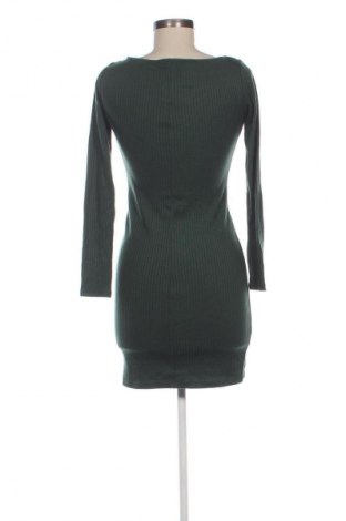 Kleid Cropp, Größe S, Farbe Grün, Preis € 8,99