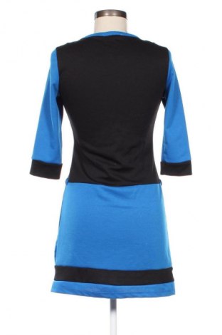 Kleid Defacto, Größe S, Farbe Mehrfarbig, Preis 8,99 €