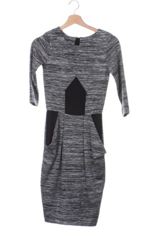 Kleid French Connection, Größe XS, Farbe Grau, Preis € 15,39